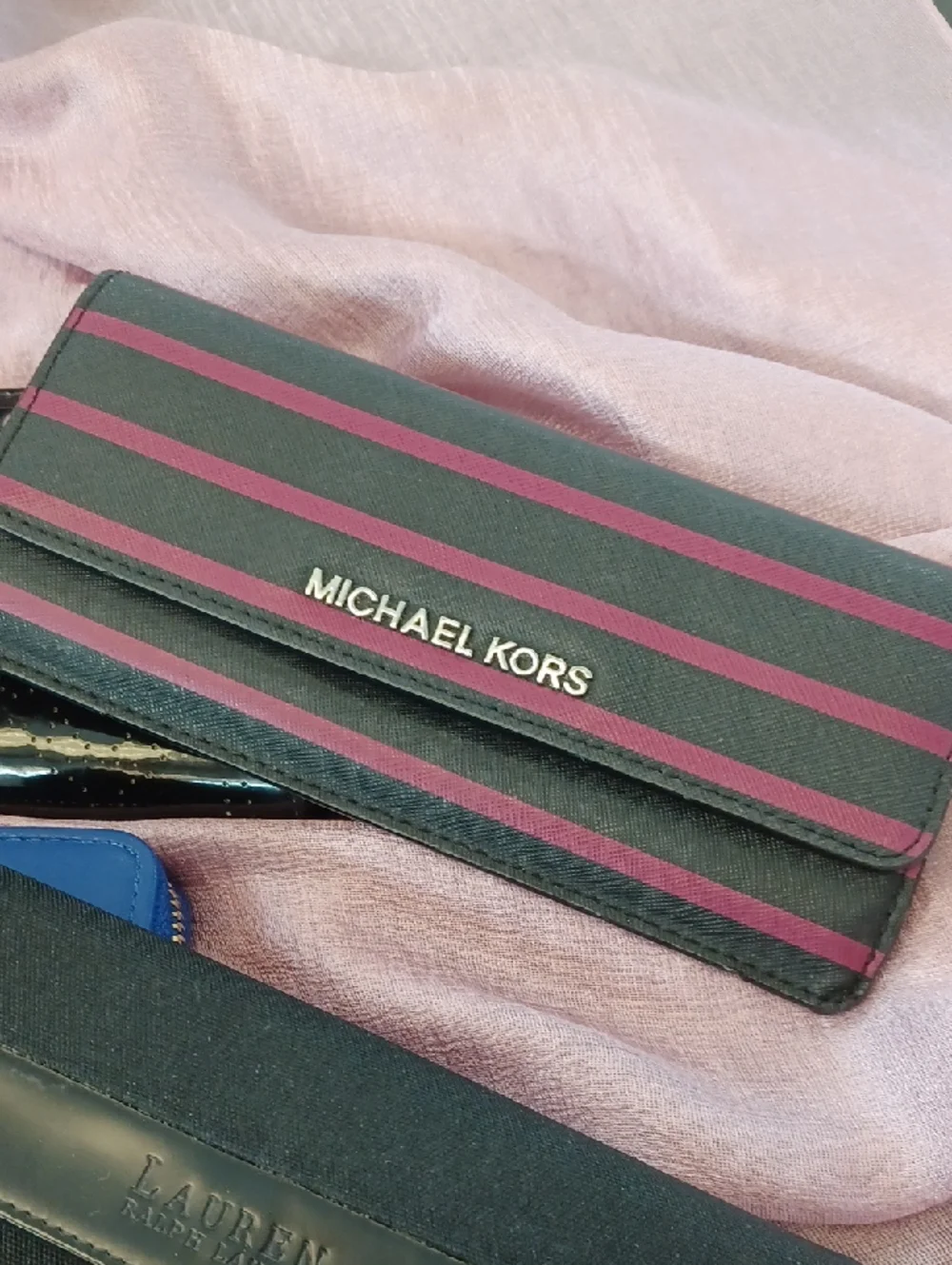 Wallet Lot 4 Pieces Kate Spade Ralph Lauren Michael Kors Badgley Mischka